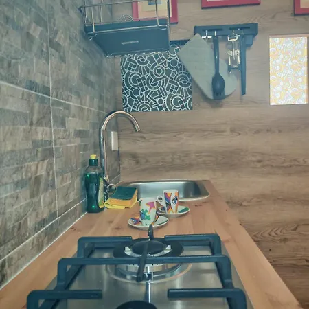 Casa Con Idromassaggio Metro C Alessandrino - San Giovanni E Trenino Laziali-termini -betti House דירה