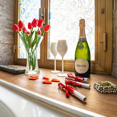 Betti House Vasca Idromassaggio Metro C Alessandrino - San Giovanni E Trenino Laziali-termini -betti House 公寓 罗马