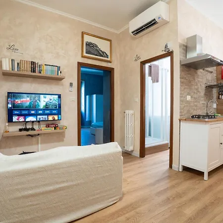 公寓 Betti House Vasca Idromassaggio Metro C Alessandrino - San Giovanni E Trenino Laziali-termini -betti House *