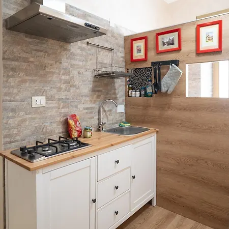 Betti House Vasca Idromassaggio Metro C Alessandrino - San Giovanni E Trenino Laziali-termini -betti House 公寓