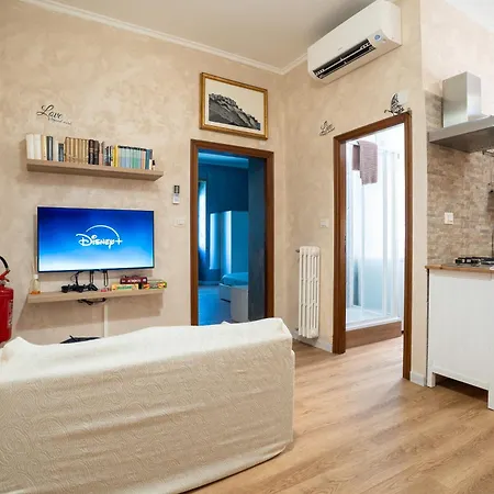 Betti House Vasca Idromassaggio Metro C Alessandrino - San Giovanni E Trenino Laziali-termini -betti House * 罗马