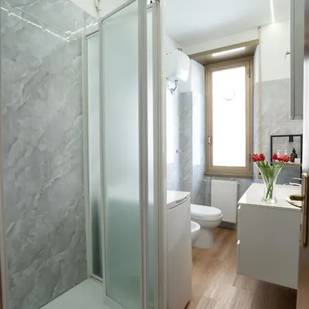 Casa Con Idromassaggio Metro C Alessandrino - San Giovanni E Trenino Laziali-termini -betti House דירה *